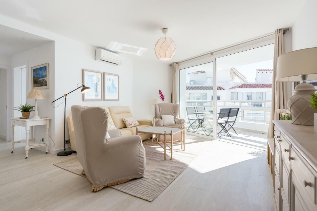 Tgh/ Marbella Beachfront And Center Екстериор снимка