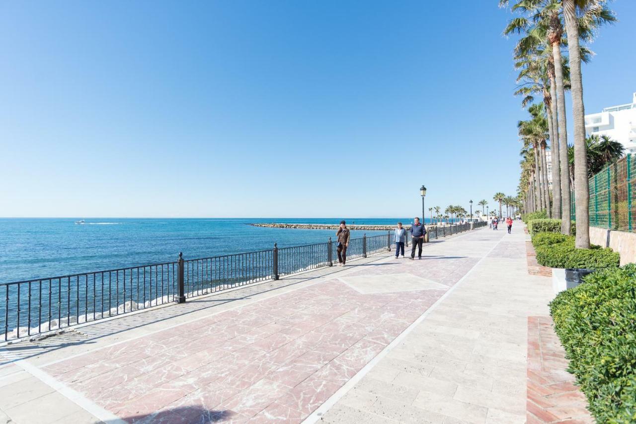 Tgh/ Marbella Beachfront And Center Екстериор снимка