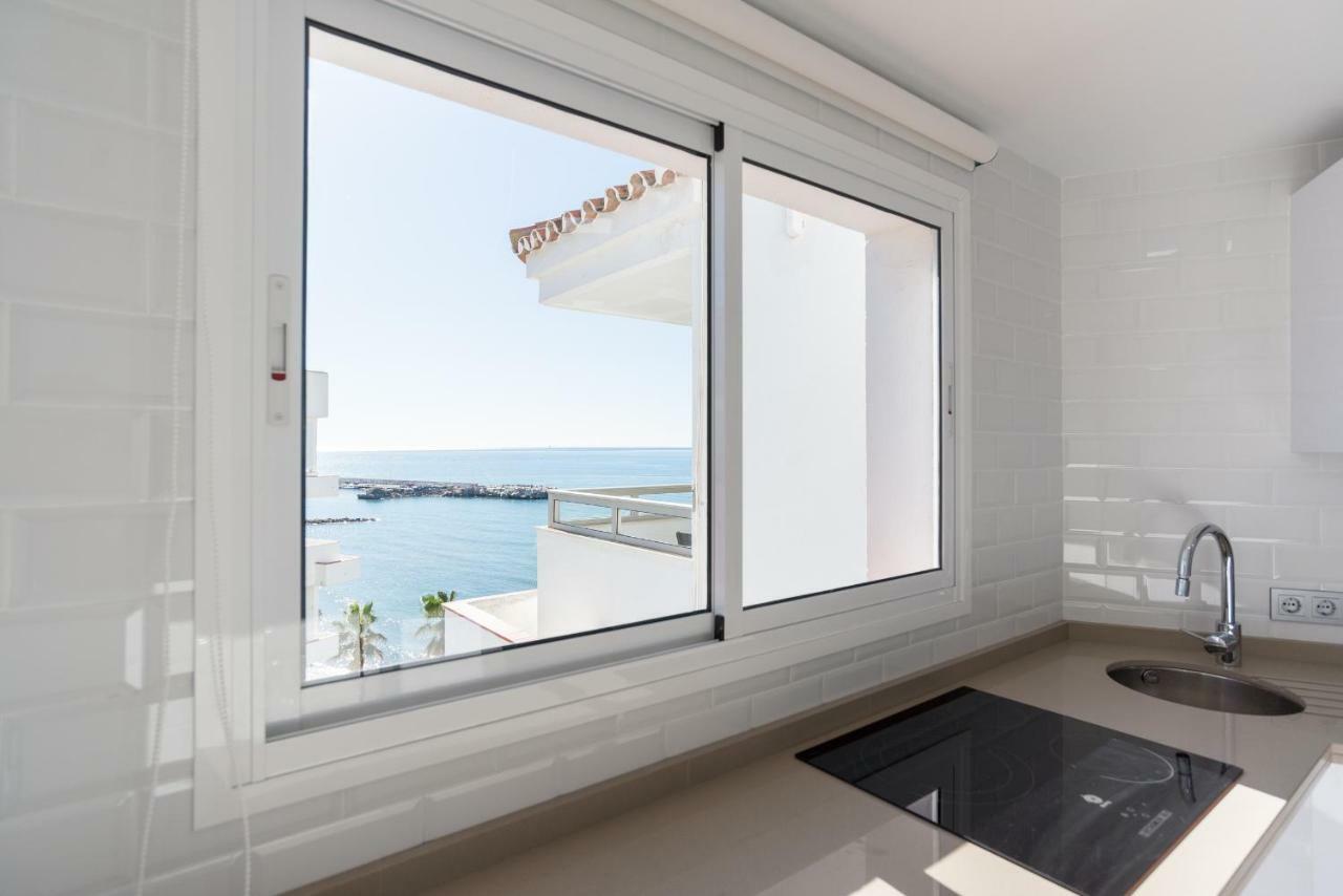 Tgh/ Marbella Beachfront And Center Екстериор снимка