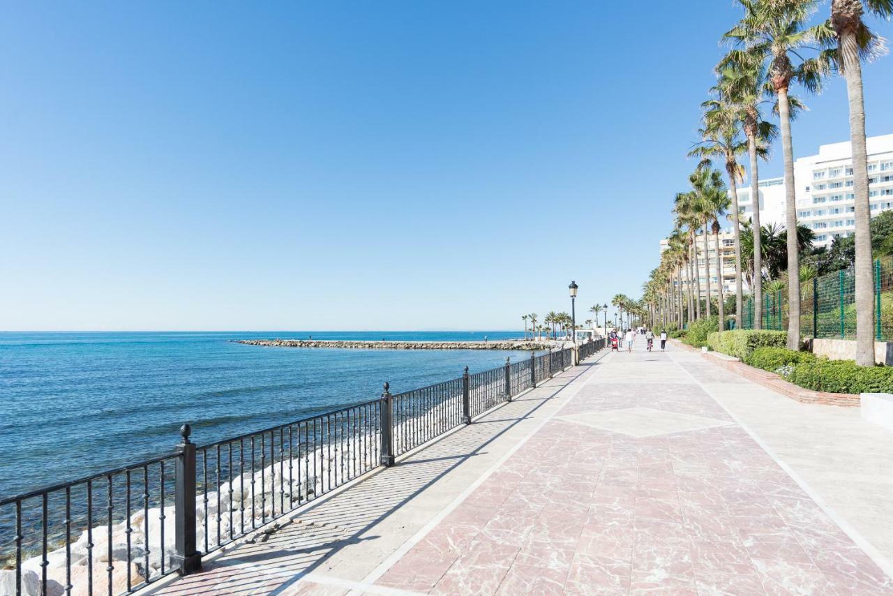 Tgh/ Marbella Beachfront And Center Екстериор снимка